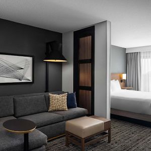 King Room Sofa Bed Mountain View
